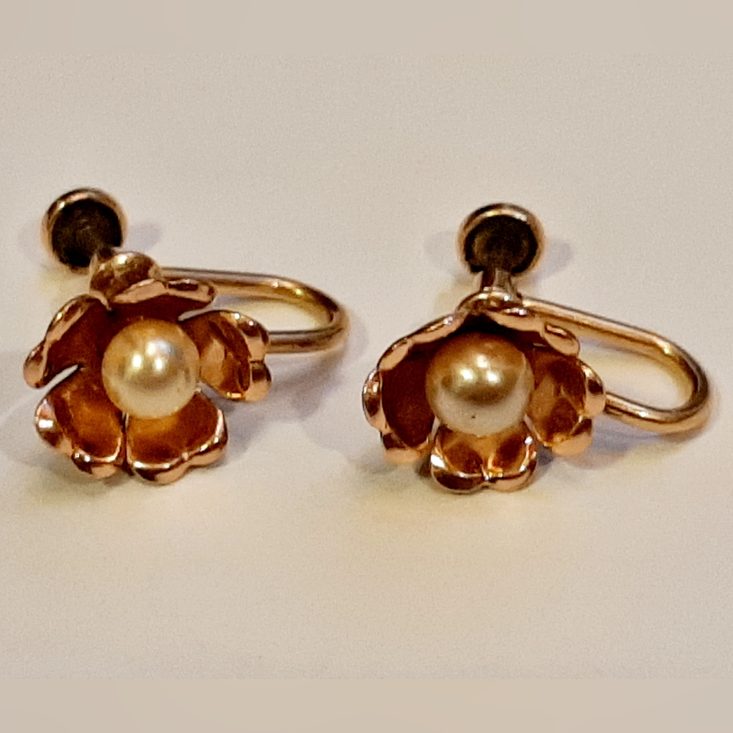 Van Dell 12k Gold-Filled Screw Back Pearl Earrings 15$